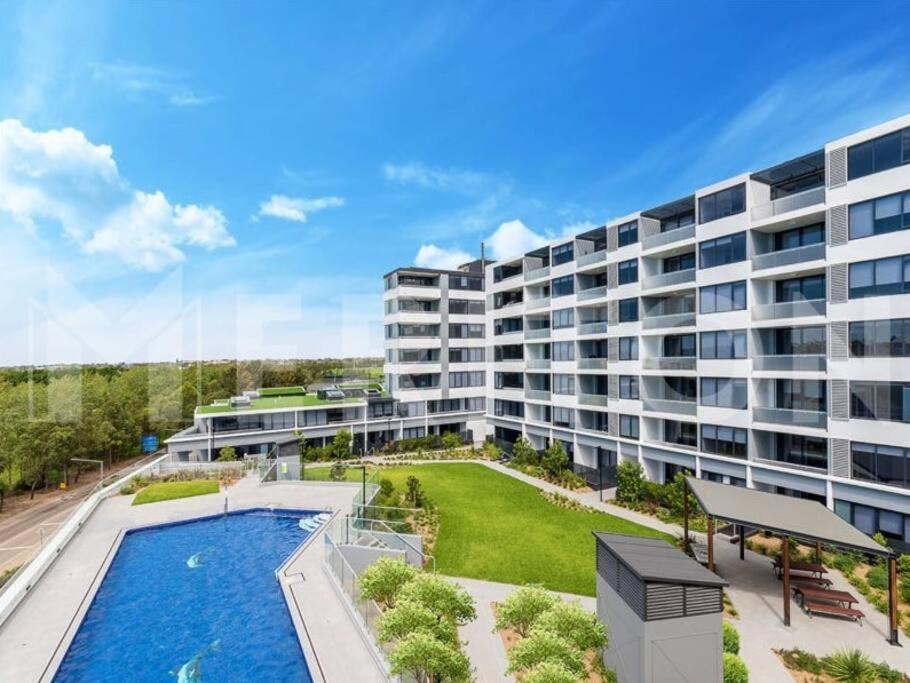 Four Bedroom Apartment With Facilities In Olympic Park Сидней Экстерьер фото