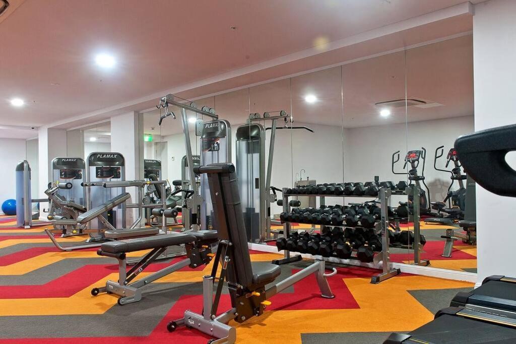 Four Bedroom Apartment With Facilities In Olympic Park Сидней Экстерьер фото